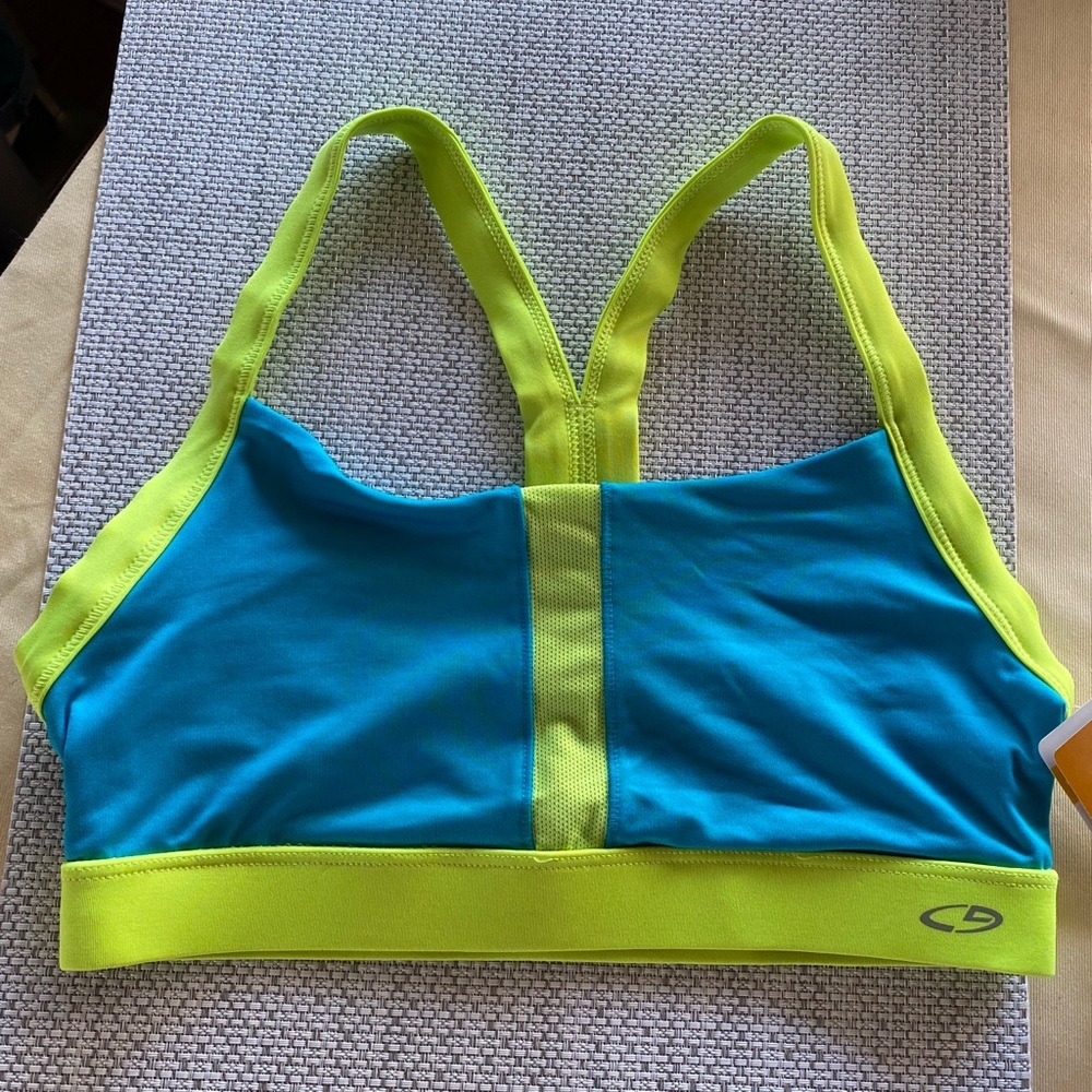 Sale 🎈🎈NWTs Champion sports bra